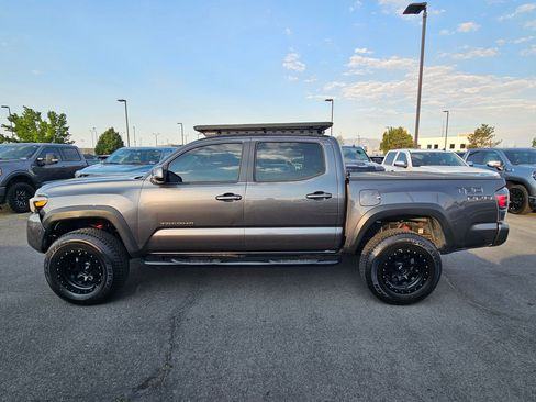 Used 2023 Toyota Tacoma TRD Pro AWD/4WD image 9