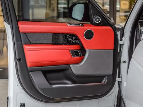 Used 2018 Land Rover Range Rover Long Wheelbase Autobiography image 52