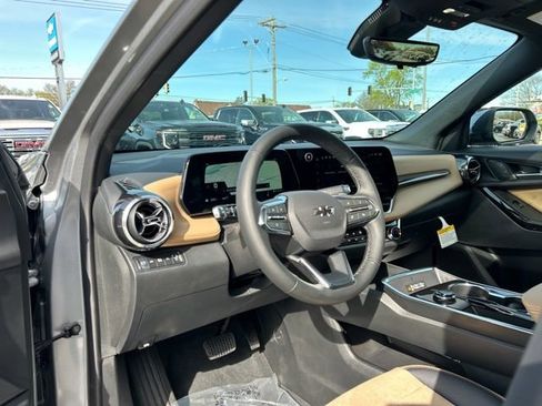 New 2026 Chevrolet Equinox ACTIV w/ Convenience Package III image 30