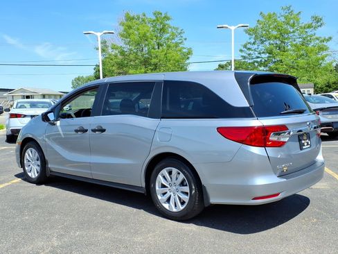 Used 2019 Honda Odyssey LX image 8
