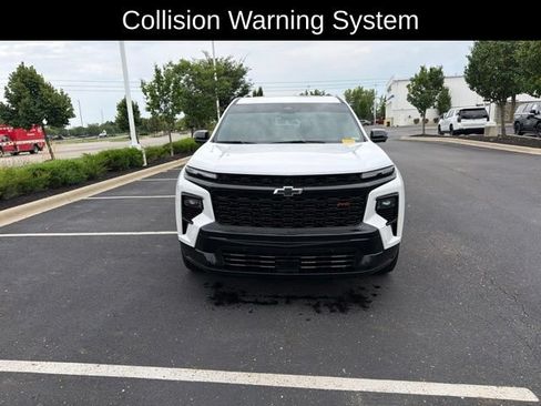 Used 2024 Chevrolet Traverse RS w/ LPO, Floor Liner Package AWD/4WD image 2