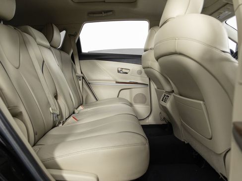 Used 2012 Toyota Venza XLE w/ XLE Premium Pkg image 22