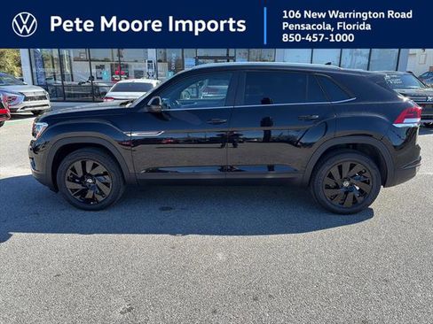 New 2026 Volkswagen Atlas Cross Sport SE image 1