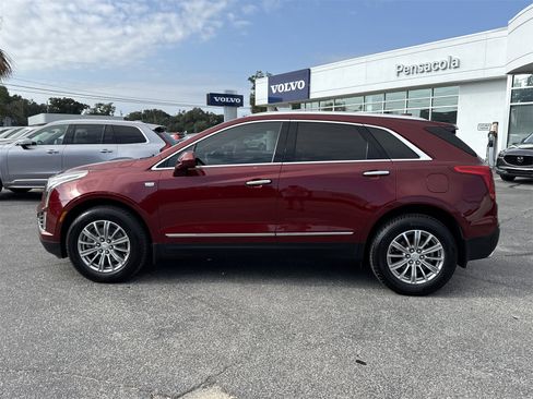 Used 2017 Cadillac XT5 Luxury w/ Driver Awareness Package image 2