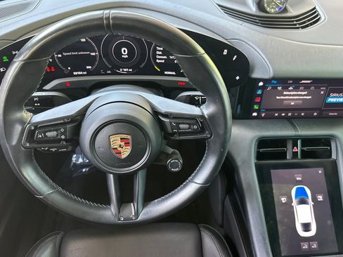 Used 2021 Porsche Taycan RWD image 32