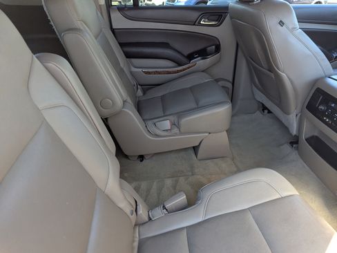 Used 2015 Chevrolet Suburban LTZ image 14