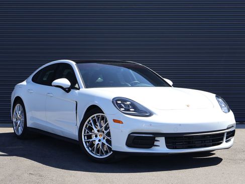 Used 2020 Porsche Panamera 4 AWD/4WD image 7