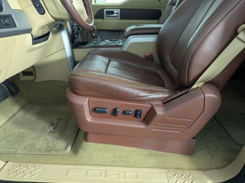 Used 2014 Ford F150 King Ranch w/ King Ranch Luxury Package image 12