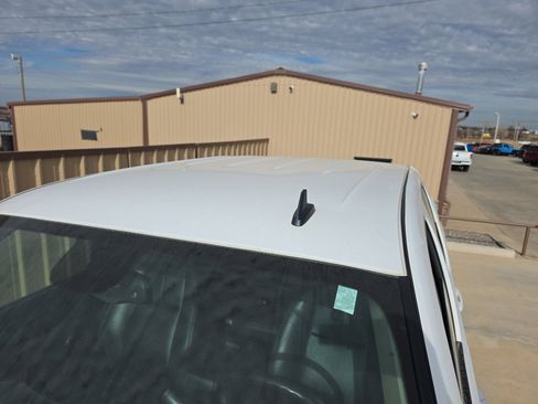 Used 2011 GMC Sierra 2500 SLT w/ SLT Convenience Package image 7