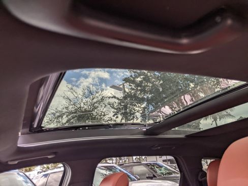 Certified 2023 Kia Sportage SX image 19