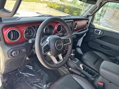 Used 2023 Jeep Gladiator Rubicon w/ LED Lighting Group image 15