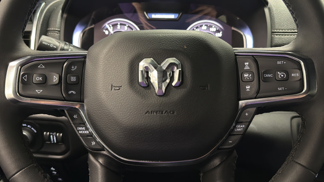 Used 2025 RAM 1500 Laramie w/ Night Edition AWD/4WD image 17