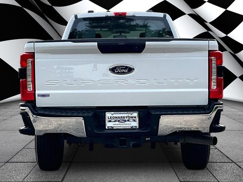 Used 2023 Ford F350 XL w/ 360-Degree Camera Package AWD/4WD image 3