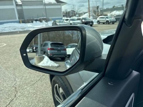 Certified 2022 Volkswagen Atlas Cross Sport SEL image 15