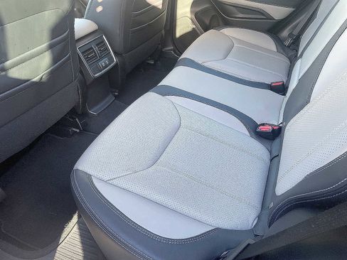 Used 2022 Subaru Forester Limited image 15