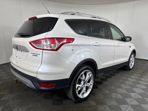 Used 2016 Ford Escape Titanium w/ Equipment Group 301A AWD/4WD image 3