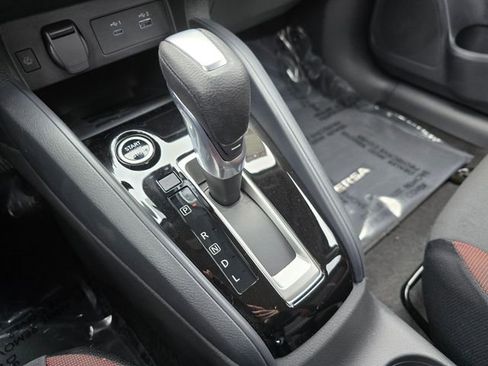 New 2025 Nissan Versa SR image 28