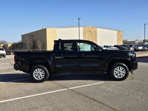 New 2026 Toyota Tacoma SR5 image 9