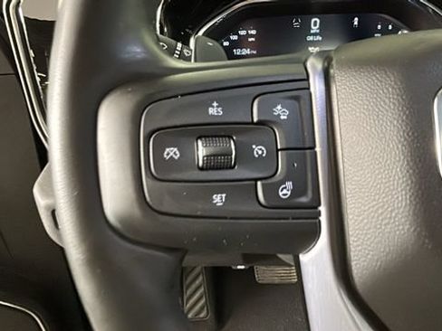 Used 2023 GMC Sierra 1500 SLT w/ SLT Convenience Package AWD/4WD image 15
