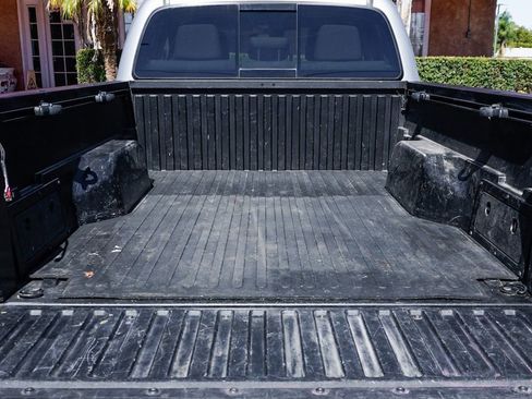 Used 2018 Toyota Tacoma SR5 image 7