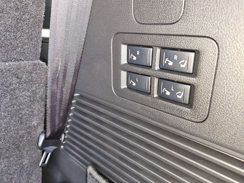 Used 2025 Nissan Armada SL w/ Captain's Chari Seat Package image 28