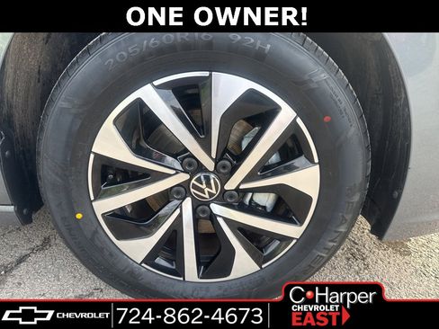 Used 2024 Volkswagen Jetta S image 9