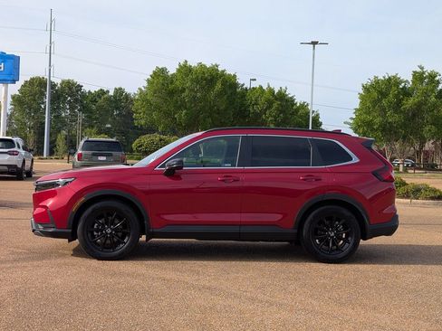 Certified 2025 Honda CR-V Sport image 2