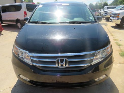 Used 2012 Honda Odyssey Touring image 2
