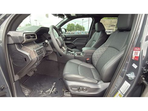 New 2026 Toyota Tacoma Limited AWD/4WD image 15
