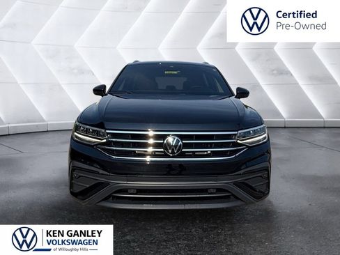 Used 2024 Volkswagen Tiguan SE AWD/4WD image 2