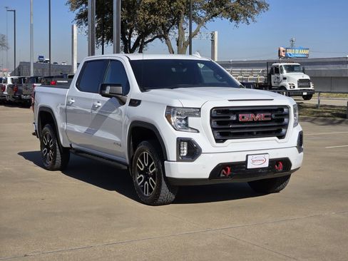 Used 2022 GMC Sierra 1500 AT4 w/ AT4 Premium Package image 3