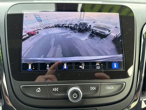 Used 2022 Chevrolet Equinox RS w/ RS Leather Package image 29