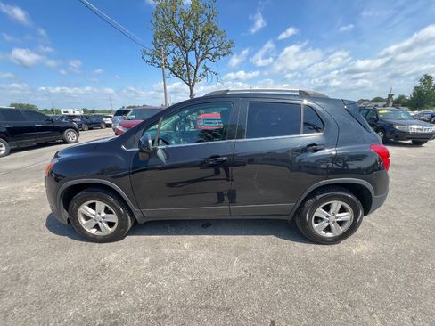 Used 2016 Chevrolet Trax LT w/ LT Convenience Package AWD/4WD image 5