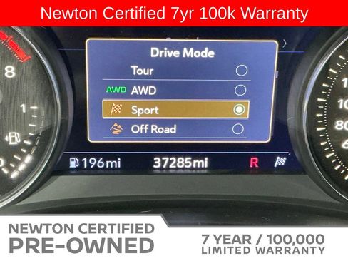 Used 2023 Cadillac XT6 Sport w/ Technology Package AWD/4WD image 9