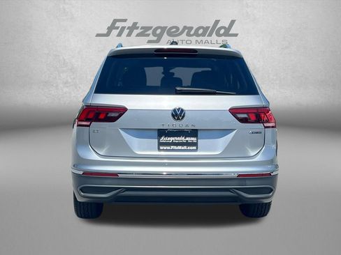 Used 2023 Volkswagen Tiguan SE AWD/4WD image 7