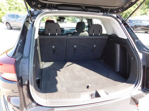 Used 2021 Chevrolet TrailBlazer LS FWD image 8