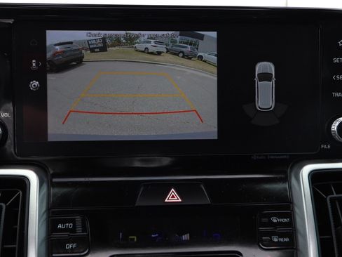 Used 2023 Kia Sorento S w/ Panoramic Sunroof Package FWD image 15