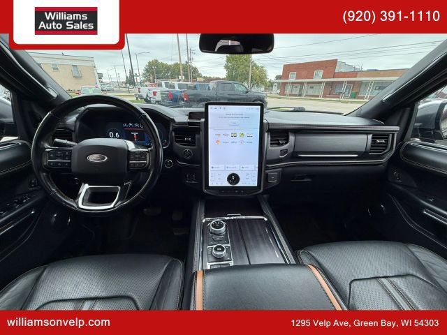 Used 2023 Ford Expedition Platinum AWD/4WD image 20