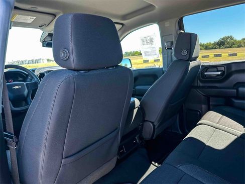 Used 2022 Chevrolet Silverado 1500 Custom image 17