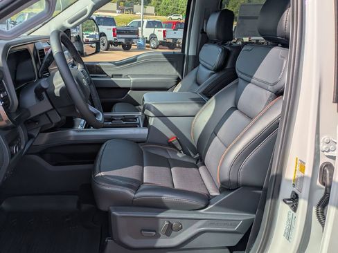 New 2026 Ford F450 Lariat w/ Lariat Ultimate Package AWD/4WD image 8