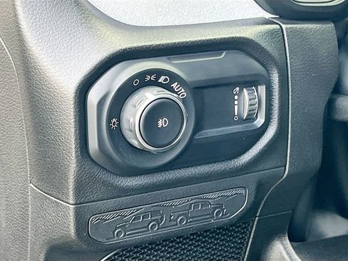 Used 2025 Jeep Wrangler Sport AWD/4WD image 10