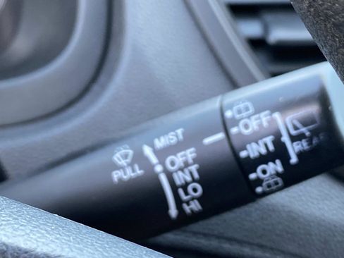Used 2016 Honda CR-V SE image 18