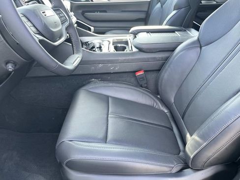 New 2026 Jeep Grand Wagoneer Limited image 25