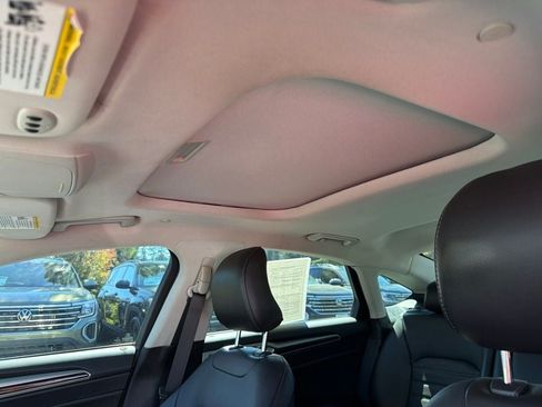 Used 2015 Ford Fusion Energi SE FWD image 18