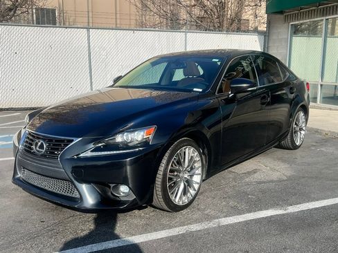 Used 2016 Lexus IS 300 image 3