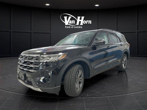 New 2026 Ford Explorer Active w/ Active Comfort Package AWD/4WD image 3