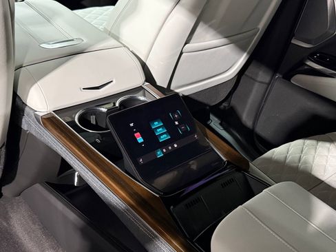 New 2026 Cadillac Escalade ESV Platinum Sport image 51