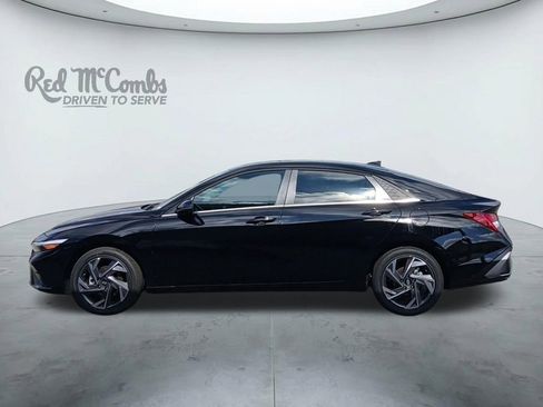 New 2026 Hyundai Elantra Limited FWD image 2