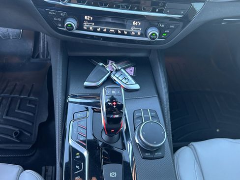 Used 2020 BMW M5 w/ Executive Package image 15