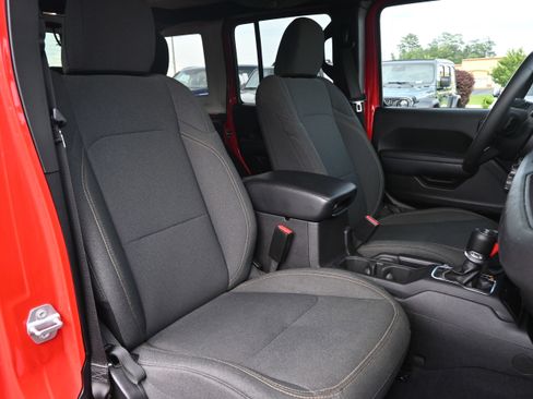 Used 2025 Jeep Wrangler Unlimited Sport S 4xe AWD/4WD image 33